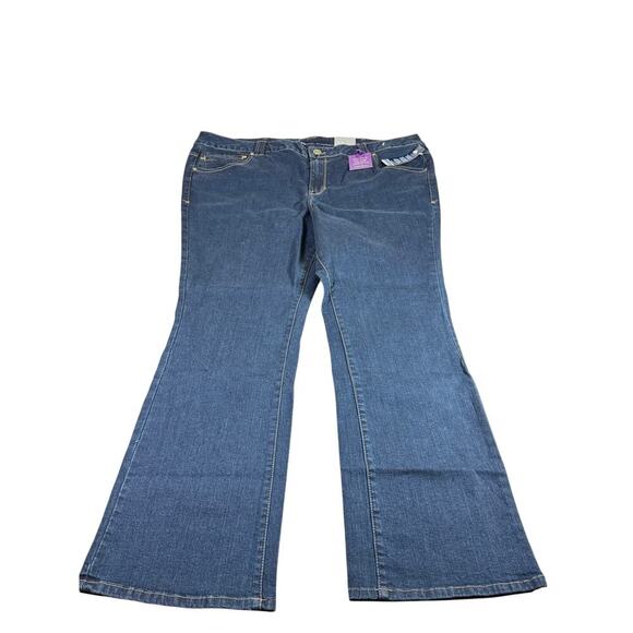 NWT Lane Bryant Straight Fit Bootcut Genius Fit Size 26 Average Medium Wash Plus - Picture 1 of 7